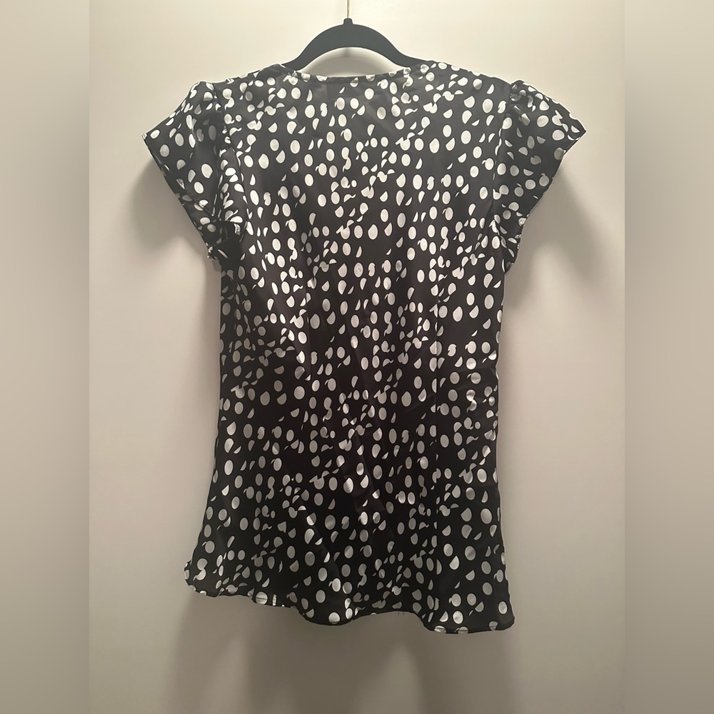 Two Hayley Matthews short sleeve blouses - great for under suit jacket.  Size M - Picture 3 of 5